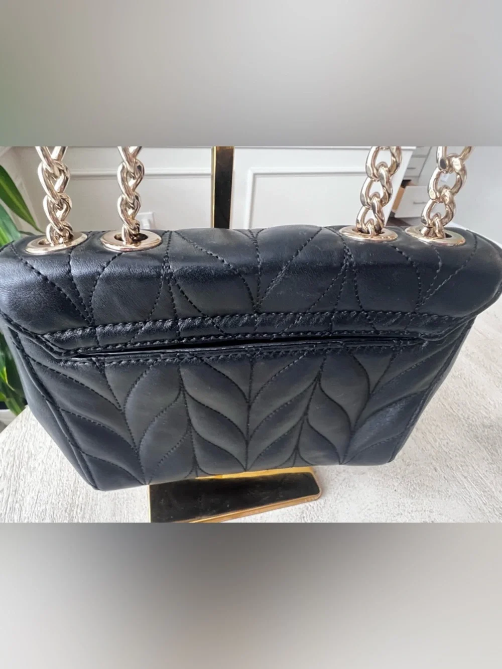 kate spade Black Quilted Shoulder Bag with Gold Chain‎ Straps
